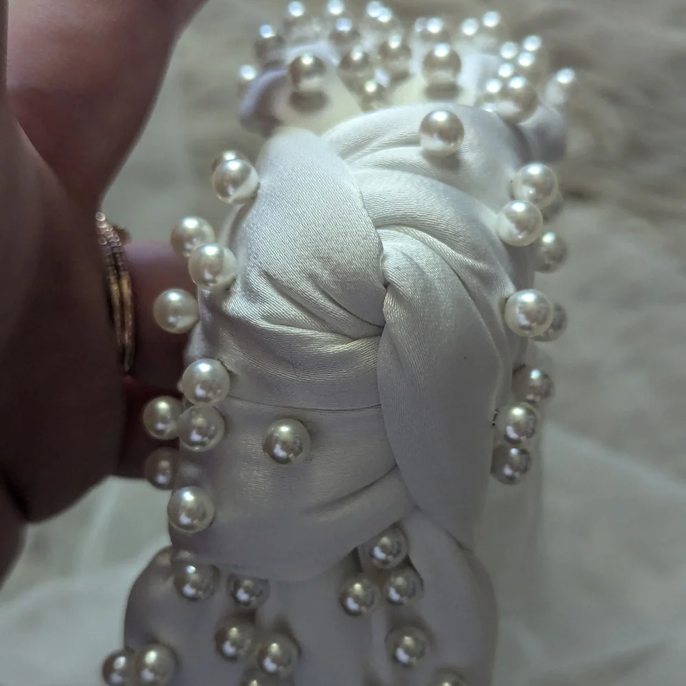 NWT Lele Sadoughi Ivory Veil Headband